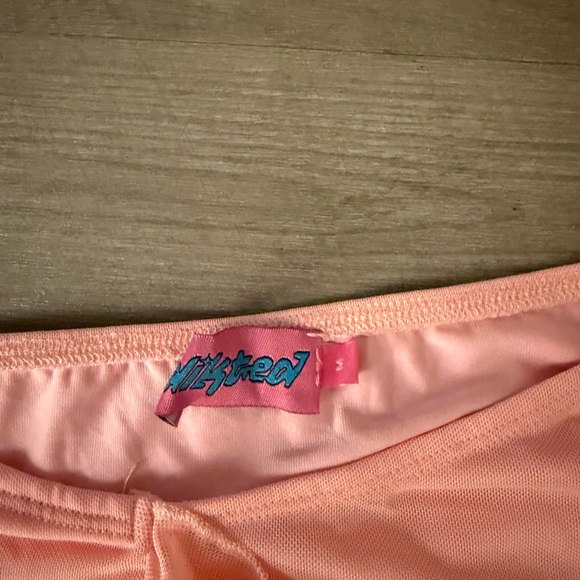 Edikted Pink Ruffle Set - Picture 4 of 4